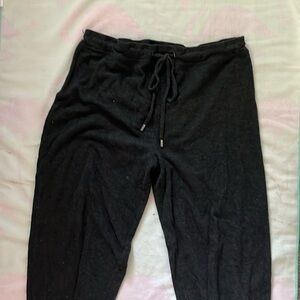 Women’s XL black joggers. Super stretchy. Good condition.
